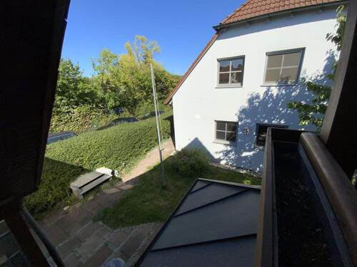 Blick vom Nebengebäude - Doppelhaushälfte mit 160,00 m² in Neunkirchen zum Kaufen