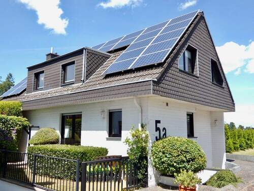 Vorderansicht - Freistehendes Einfamilienhaus zum Wohnen und Arbeiten in ruhiger und grüner Lage von Schiefbahn...