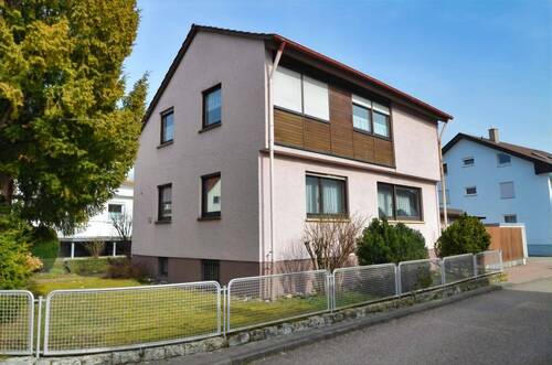 Außenansicht - 5 Zimmer Einfamilienhaus zum Kaufen in Leonberg