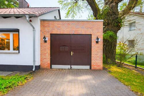 Angebaute Garage - 