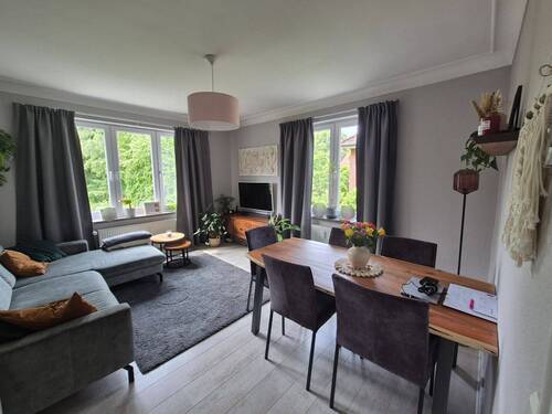 Wohnzimmer - 3 Zimmer Etagenwohnung in Hamburg