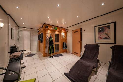 Saunakeller - 5 Zimmer Doppelhaushälfte in Wegberg