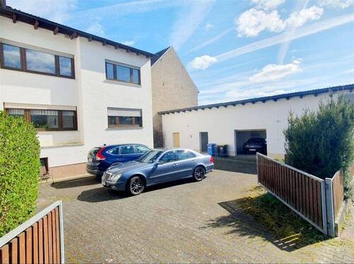 Hof, Hausanbau, Garagen - 