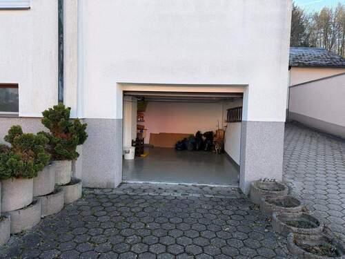 Garage - Doppelhaushälfte mit 109,00 m&sup2; in Hof zum Kaufen