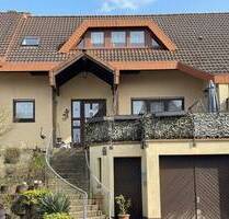 Familienfreundliches Reihenhaus mit 3 Schlafzimmer- Terrassen und Garage - Freudenburg