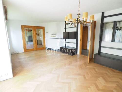 Wohnzimmer - 1 Zimmer Einfamilienhaus zum Kaufen in Gerstetten