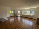 Wohnzimmer - 3 Zimmer Etagenwohnung zum Kaufen in Aalen