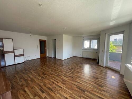 Wohnzimmer - Etagenwohnung mit 76,00 m&sup2; in Aalen zum Kaufen