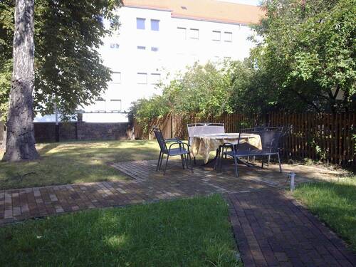 Garten mit Sitzecke - Etagenwohnung mit 75,10 m² in Riesa zur Miete