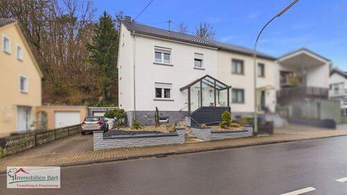 Front - 4 Zimmer Doppelhaushälfte zum Kaufen in Merzig