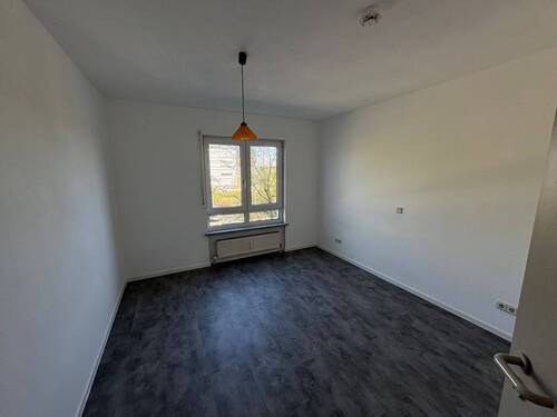 Schlafzimmer 1 von 2 - 