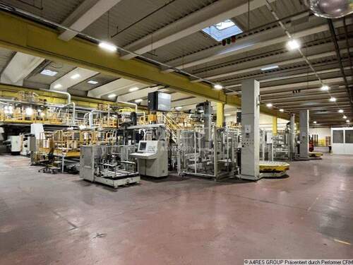 Hallenbereich - 