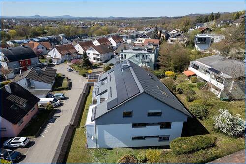 Haus von oben im Wohngebiet - 3 Zimmer Etagenwohnung zum Kaufen in Radolfzell am Bodensee