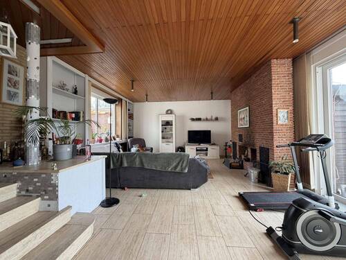 Wohnzimmer mit Kamin - 