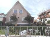 Ansicht - Familientraum - Ihr neues Zuhause auf fast 800 m² Grundstück- mit 2 Garagen