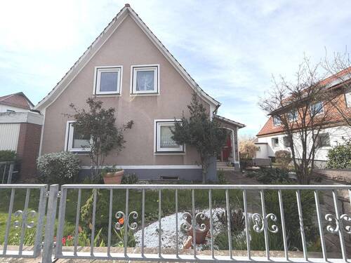 Ansicht - Familientraum - Ihr neues Zuhause auf fast 800 m² Grundstück- mit 2 Garagen