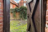 ca. 900 Jahre alte Tür - 