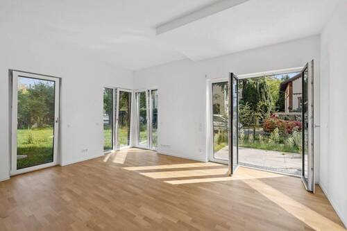 Blick zur Terrasse - 