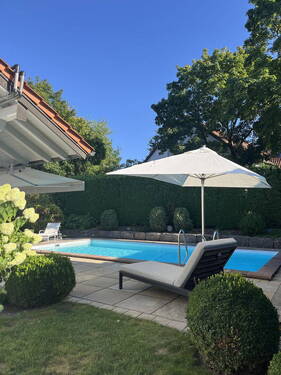 Terasse mit Pool - Einfamilienhaus mit 210,00 m² in Schwindegg zum Kaufen