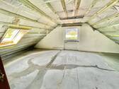 große Ausbaureserve im Dachgeschoss - 
