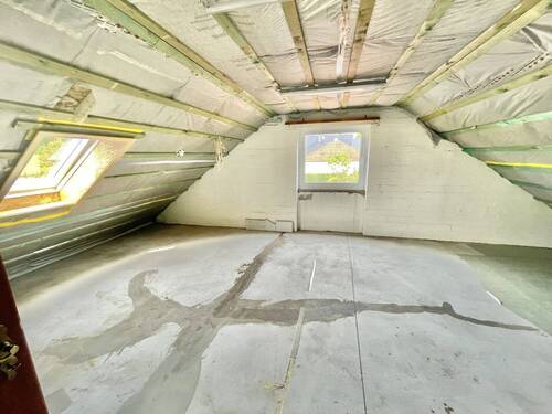 große Ausbaureserve im Dachgeschoss - 