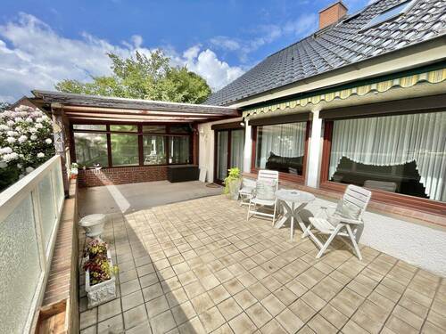 große Terrasse - 3 Zimmer Einfamilienhaus in Krummesse