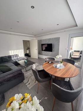 Wohnzimmer-Back - 'Luxus trifft Design - kernsanierte 2,5 -Zimmer-Wohnung mit Vollausstattung'