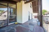 27 qm große geschützte Terrasse - 