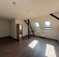 Wohnen im Dachgeschoss - 3 Zimmer- EBK - zwei Bäder - Chemnitz Altchemnitz
