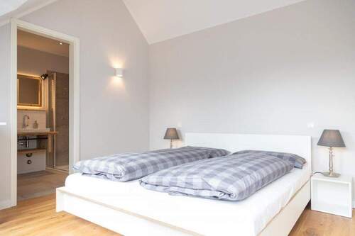 Schlafzimmer DG - 