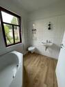 Bad mit Badewanne - 5 Zimmer Etagenwohnung in Nossen