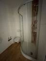 Bad mit Dusche - 
