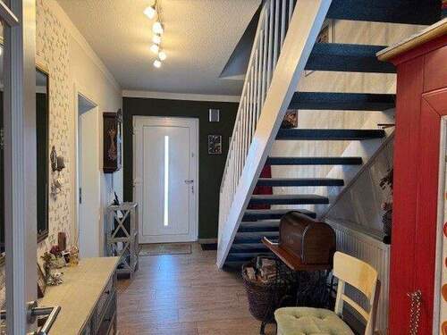 01-EG-Flur - 4 Zimmer Doppelhaushälfte zum Kaufen in Bad Malente