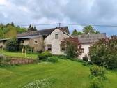 Rückansicht mit Garten - 5 Zimmer Bauernhaus, Landhaus zum Kaufen in Schwirzheim