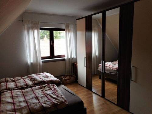 Schlafzimmer 2.JPG - 