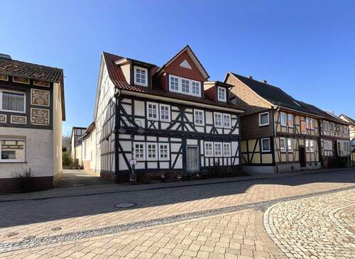 Außenansicht - 8 Zimmer Einfamilienhaus zum Kaufen in Waldkappel