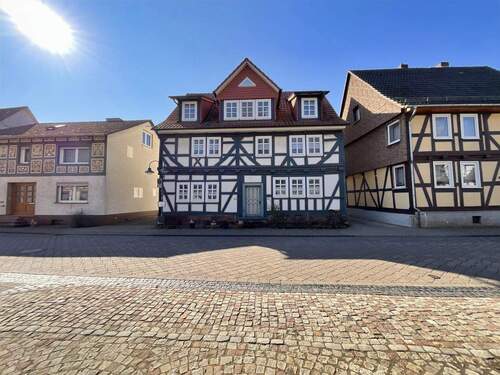 Außenansicht - 8 Zimmer Einfamilienhaus in Waldkappel