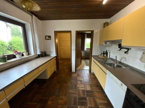 Küche mit Speisekammer - 