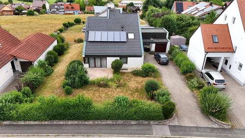 Hausansicht - 3 Zimmer Einfamilienhaus zum Kaufen in Kirchehrenbach