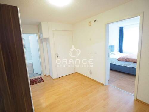 Diele 1.OG - 2 Zimmer Mehrfamilienhaus, Wohnhaus in Ulm