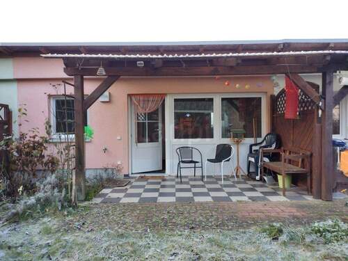 Ferienbungalow am Grimnitzsee in Joachimsthal - 3 Zimmer Mehrfamilienhaus, Wohnhaus zum Kaufen in Joachimsthal