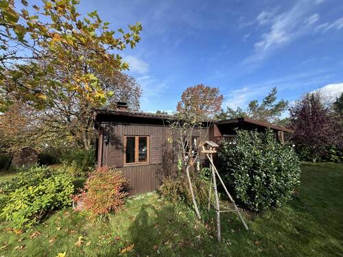 Freizeitgrundstück - Dem Alltag entfliehen! Großes Freizeitgrundstück mit Wochenendhaus als Ruhedomizil bei Burgthann