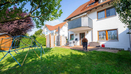 Freisitz - 3-Zimmer-Wohnung mit Freisitz, Garten und Tiefgarage in Bühlertann