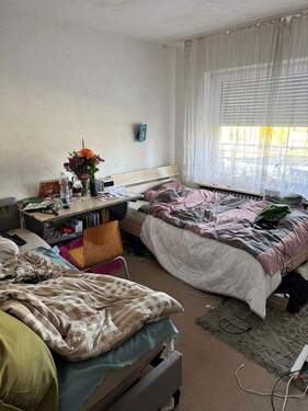 Schlafzimmer - 3 Zimmer Etagenwohnung zum Kaufen in Puchheim