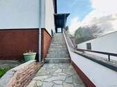 Treppe zum hauseingang - 9 Zimmer Doppelhaushälfte in Püttlingen / Ritterstraße