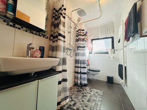 Bad Wohnung EG - 