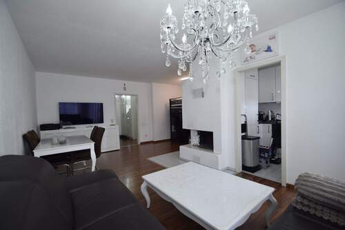 Wohnzimmer - 2 Zimmer Etagenwohnung zur Miete in Dietzenbach