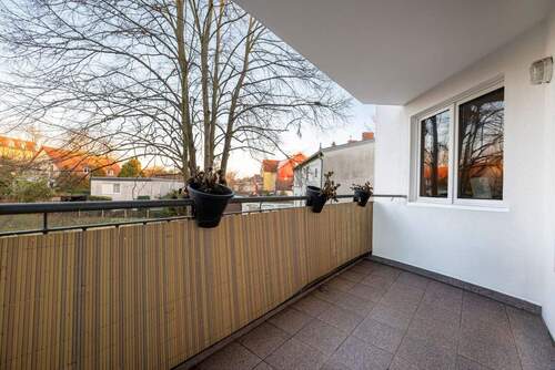 Balkon - Etagenwohnung mit 50,00 m&sup2; in Berlin zum Kaufen
