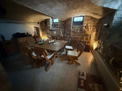 Partyraum im Keller - 