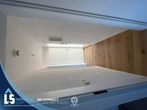 Flur - 2 Zimmer Etagenwohnung zur Miete in Tangerhütte